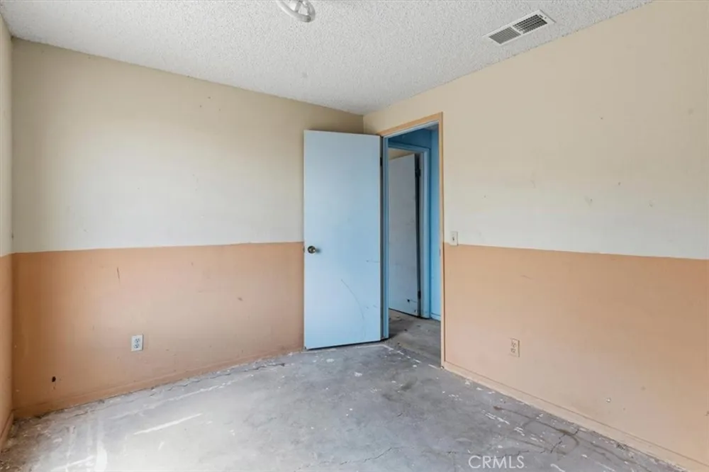 8885 Corto Road Apple Valley, CA 92308
