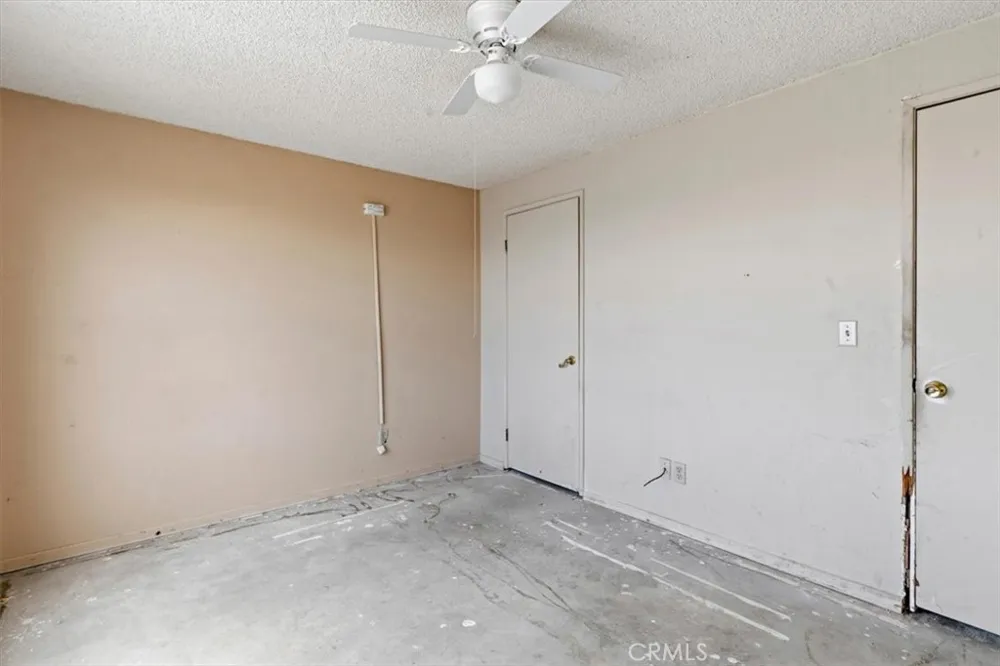 8885 Corto Road Apple Valley, CA 92308