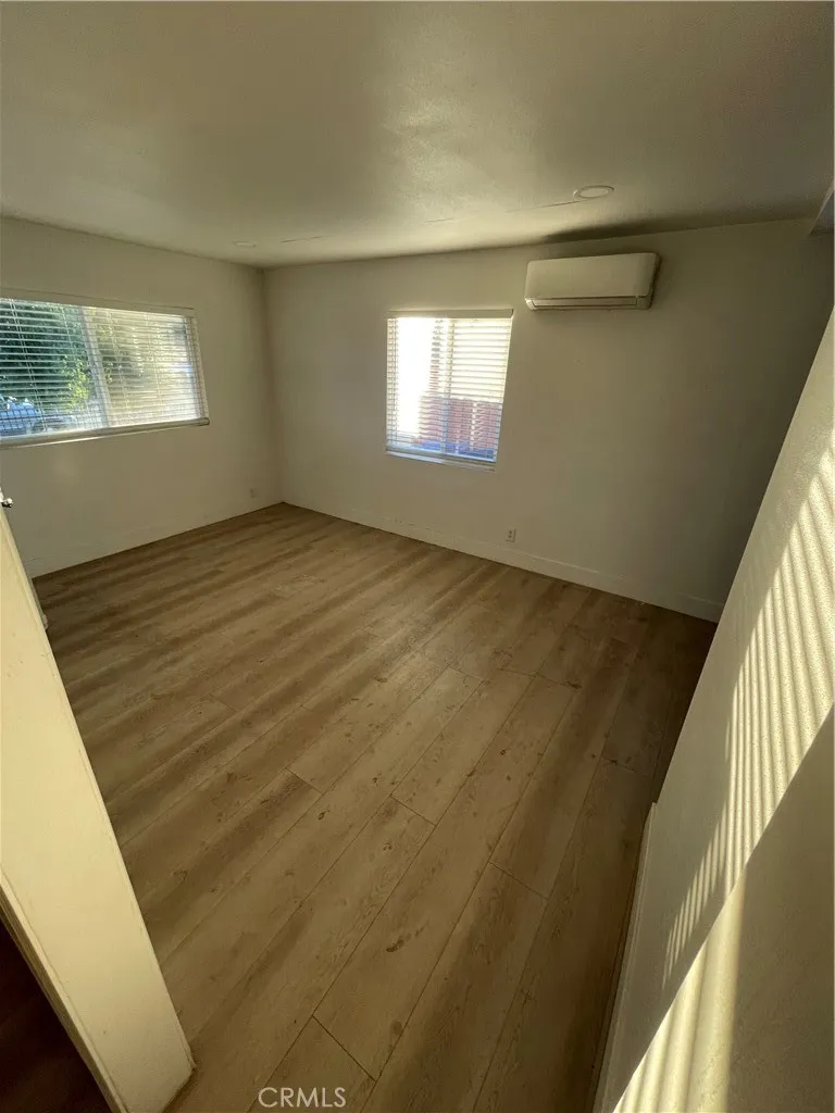 184 E 9th San Bernardino, CA 92410
