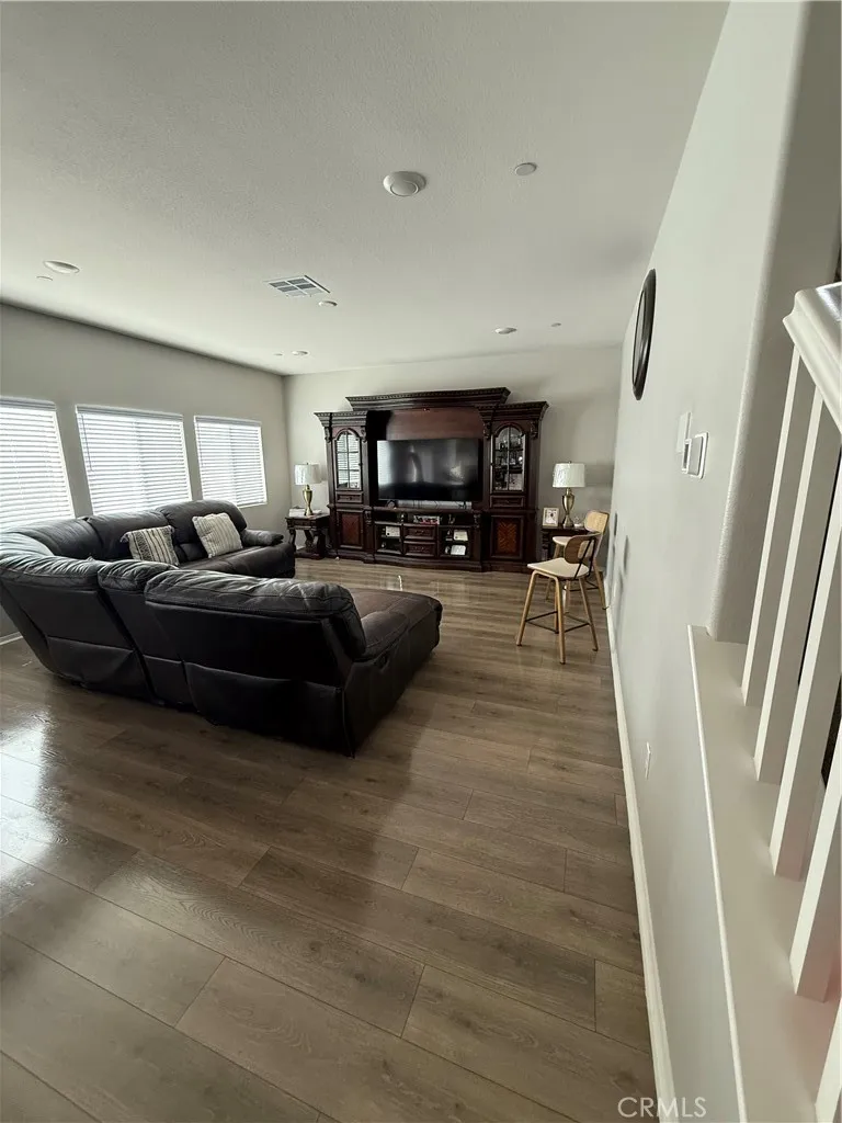 15522 San Francisco Victorville, CA 92394