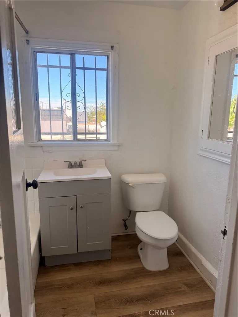 2742 Cudahy Street Huntington Park, CA 90255