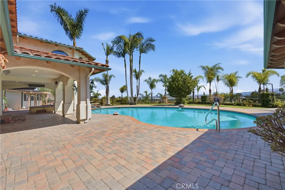 14810 Las Tunas Hacienda Heights, CA 91745
