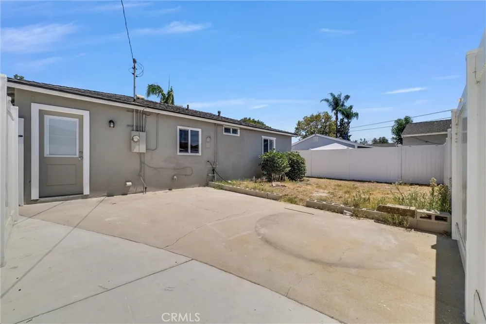 5505 Traymore Covina, CA 91722