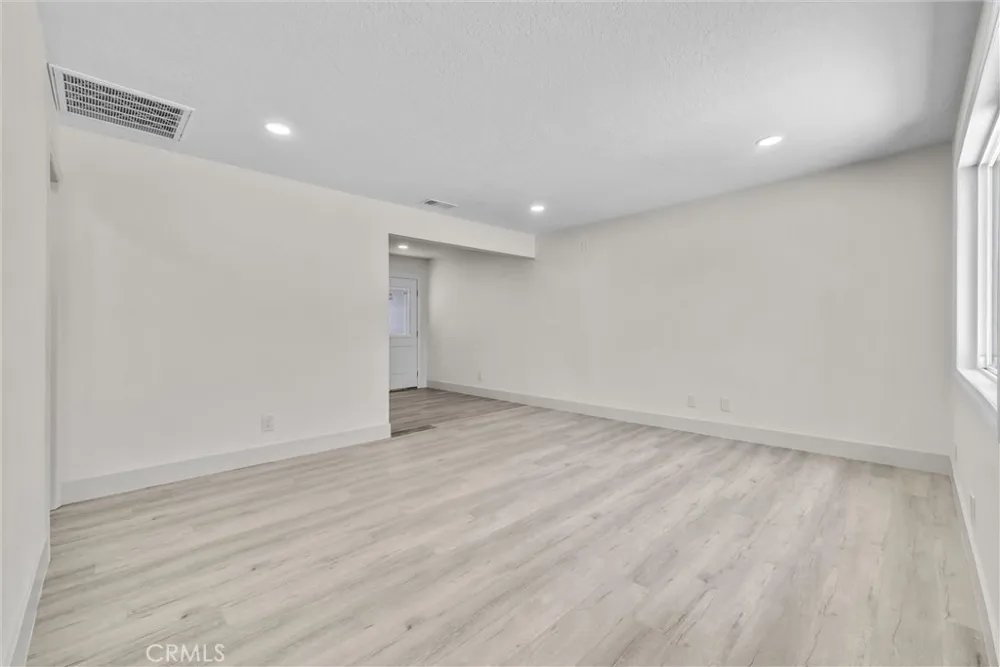 5505 Traymore Covina, CA 91722