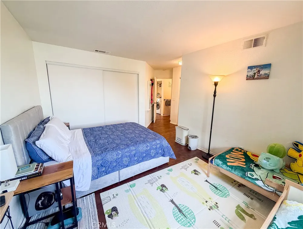 13949 Arthur Avenue #1 Paramount, CA 90723