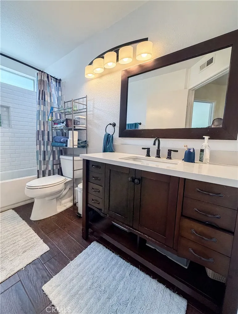 13949 Arthur Avenue #1 Paramount, CA 90723