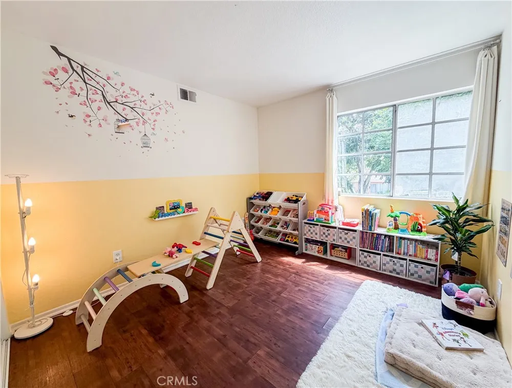 13949 Arthur Avenue #1 Paramount, CA 90723