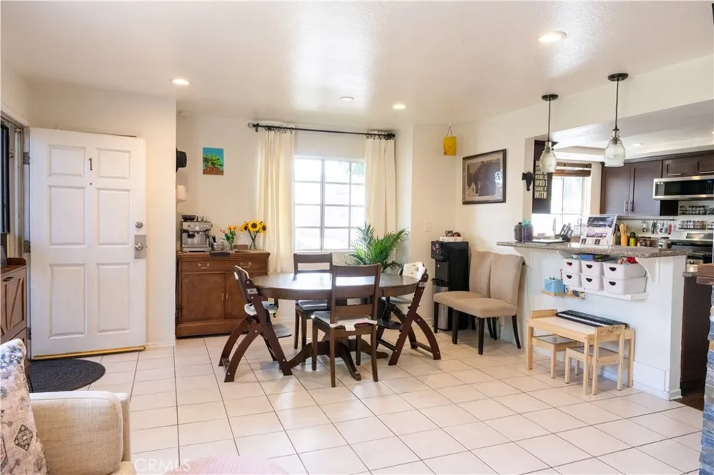 13949 Arthur Avenue #1 Paramount, CA 90723