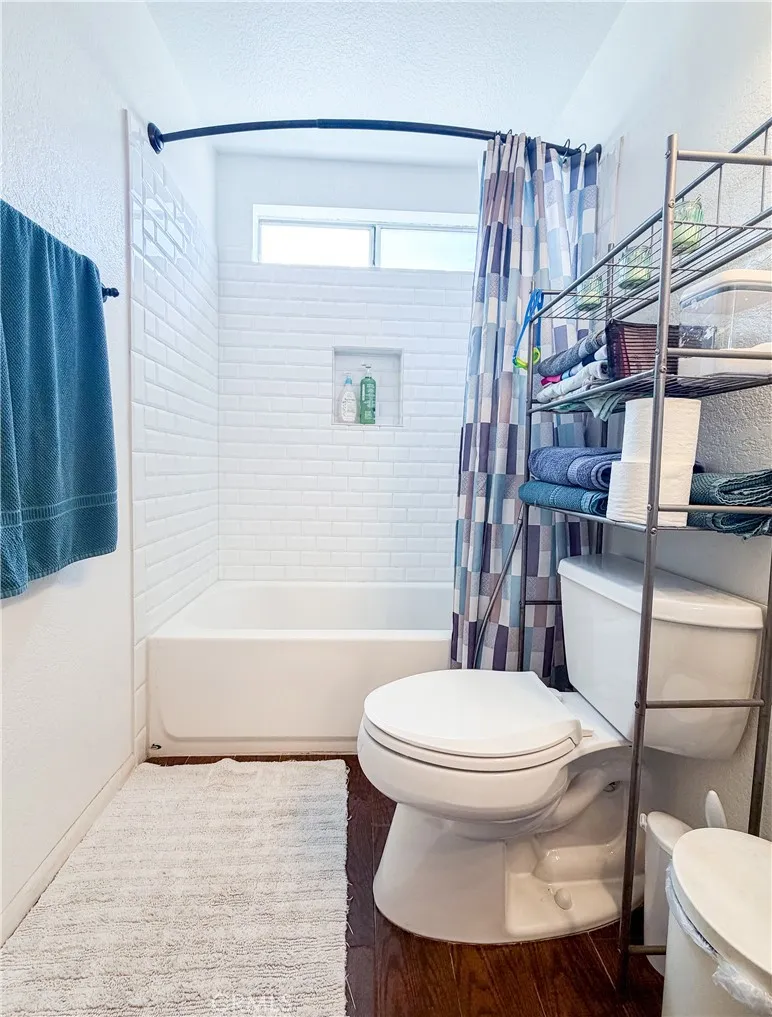 13949 Arthur Avenue #1 Paramount, CA 90723