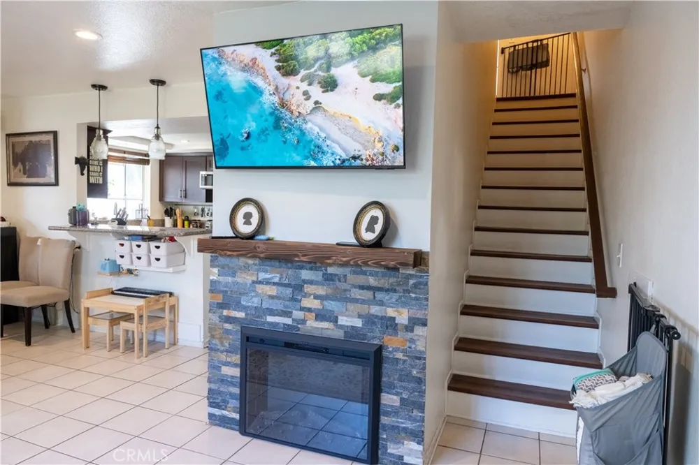 13949 Arthur Avenue #1 Paramount, CA 90723