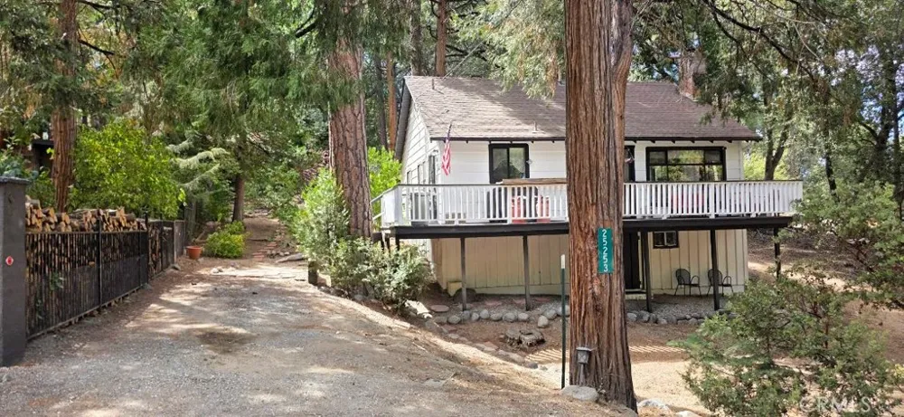 25253 Nestwa Trail Idyllwild, CA 92549