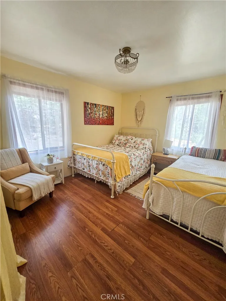 25253 Nestwa Trail Idyllwild, CA 92549