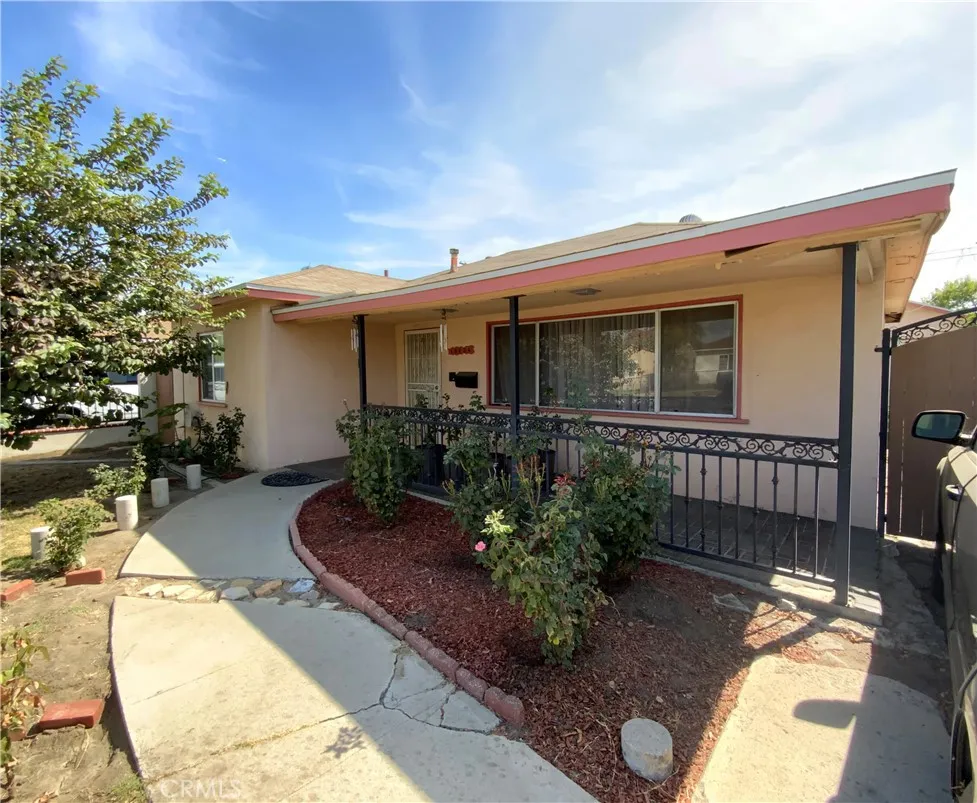 10826 Maidstone Santa Fe Springs, CA 90670
