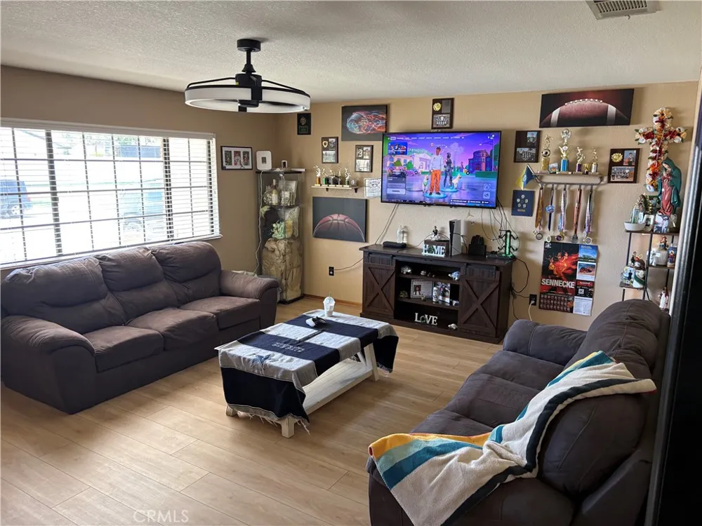 4050 Bordeaux Lane Hemet, CA 92544