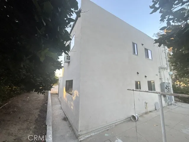 5210 Oakland Los Angeles, CA 90032