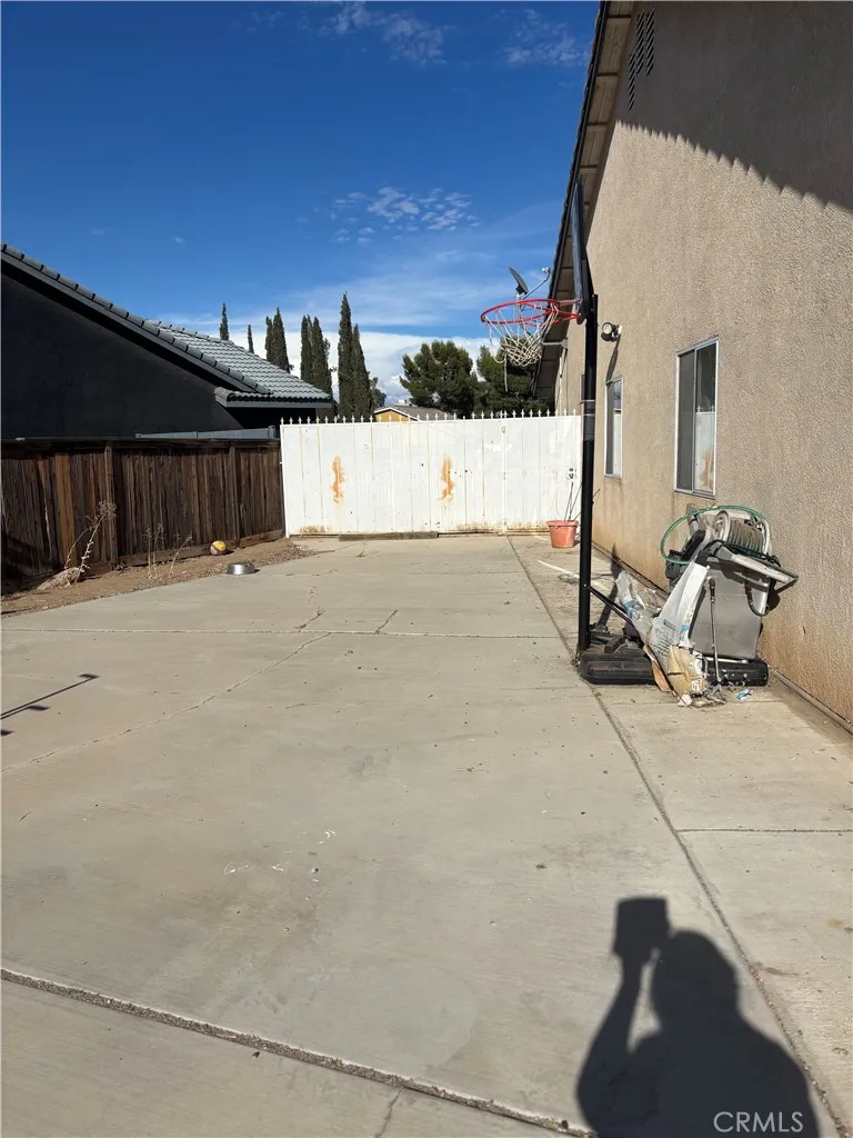 11720 Portola Court Adelanto, CA 92301