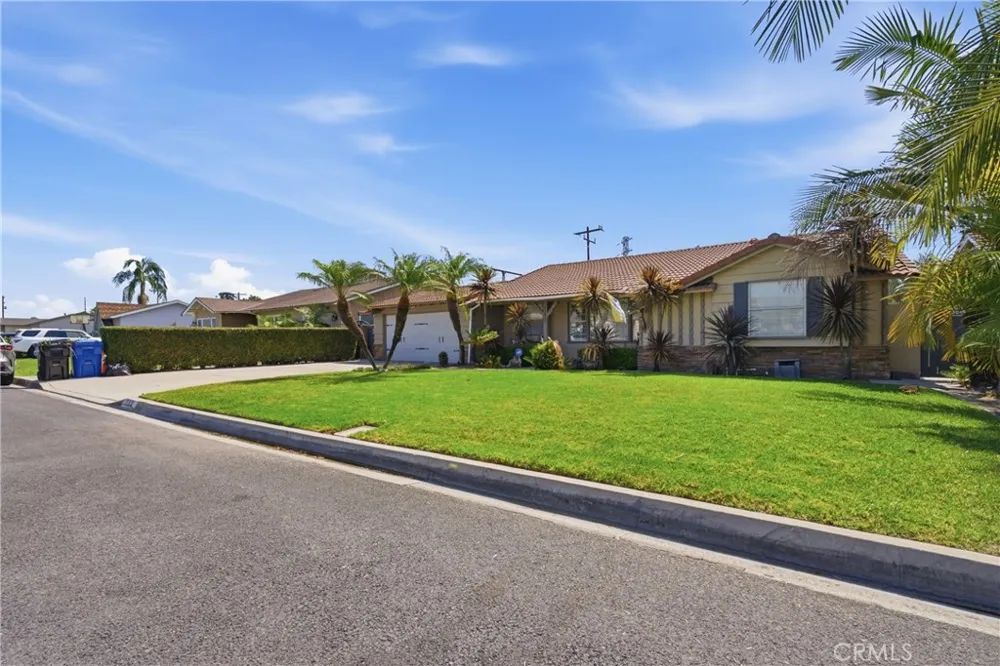 11512 Samoline Downey, CA 90241