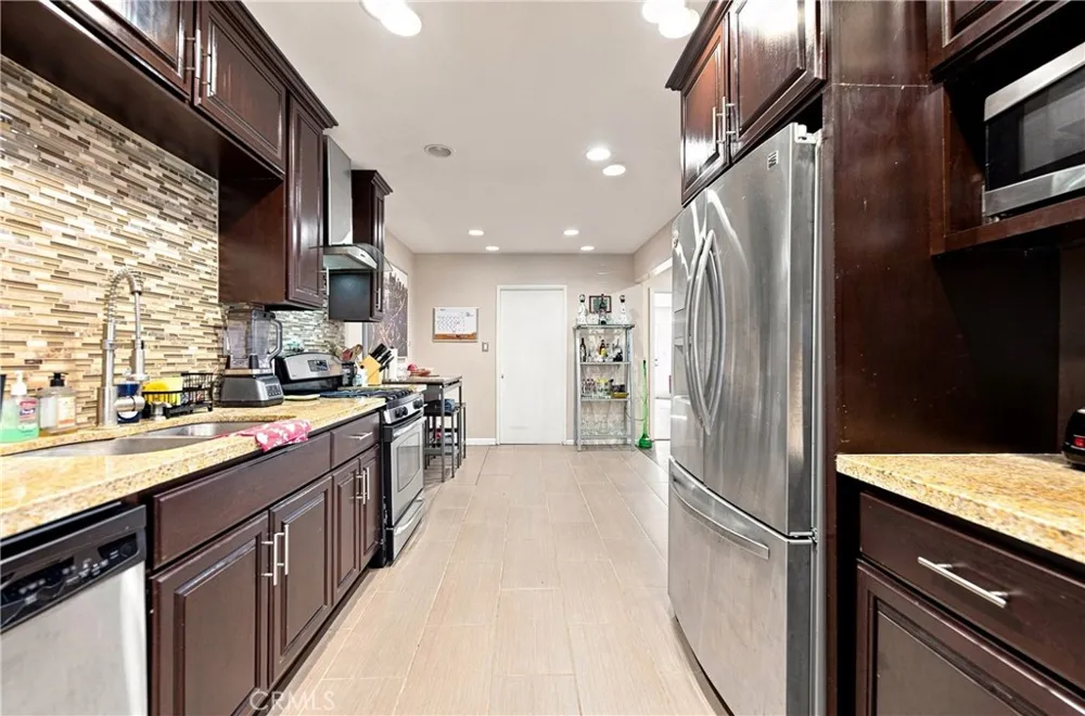 11512 Samoline Downey, CA 90241