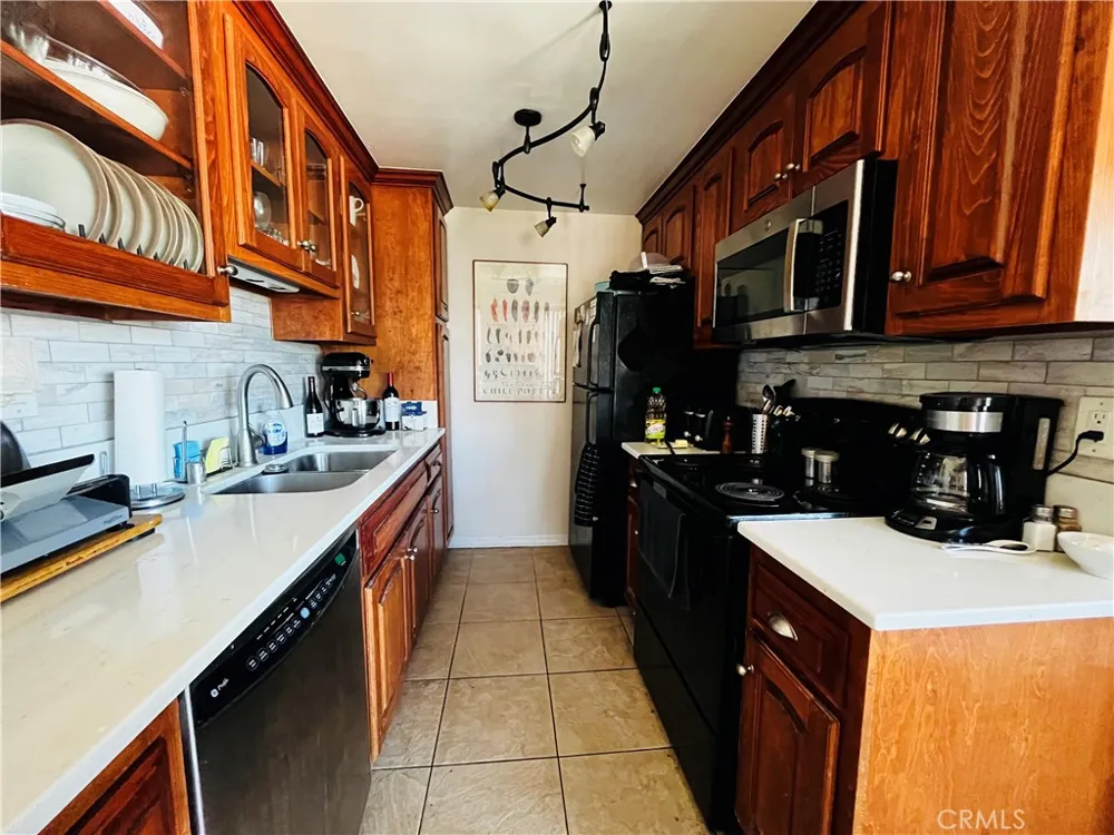 230 Linden Avenue #504 Long Beach, CA 90802