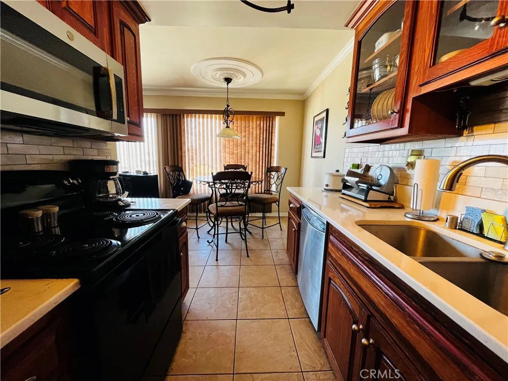 230 Linden Avenue #504 Long Beach, CA 90802