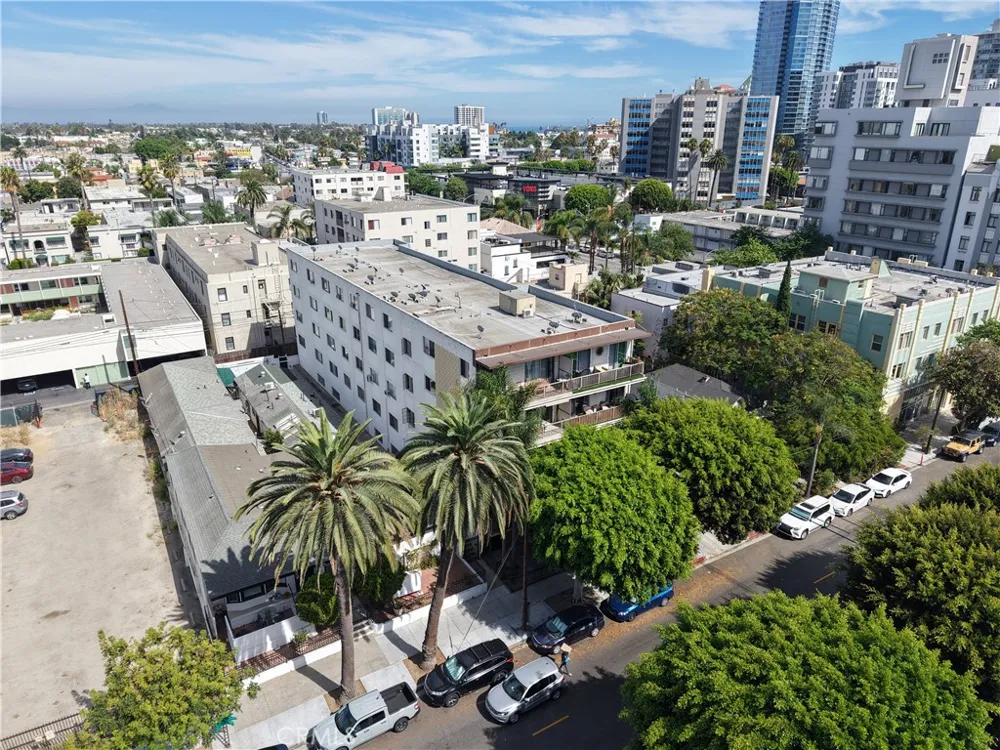 230 Linden Avenue #504 Long Beach, CA 90802