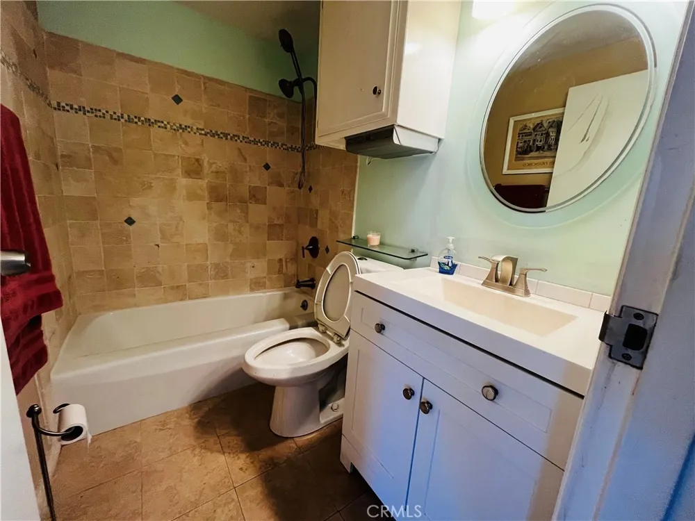 230 Linden Avenue #504 Long Beach, CA 90802