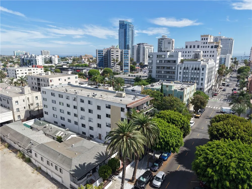 230 Linden Avenue #504 Long Beach, CA 90802