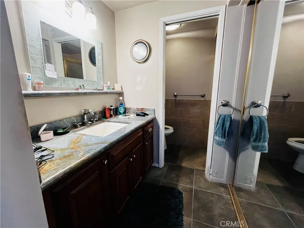 230 Linden Avenue #504 Long Beach, CA 90802