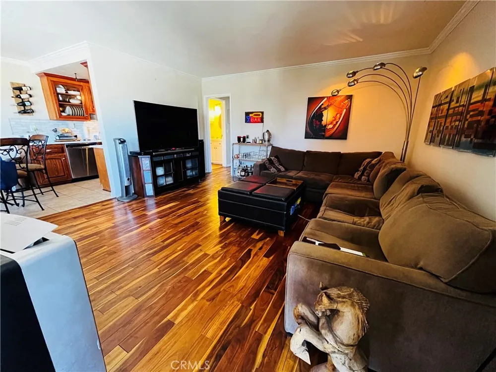 230 Linden Avenue #504 Long Beach, CA 90802