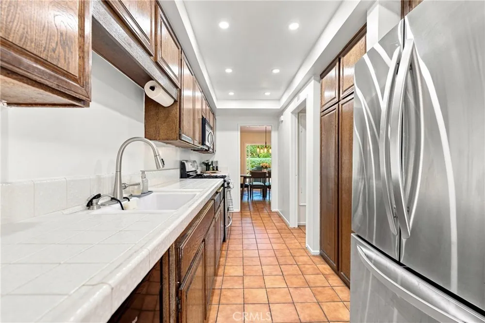 9415 Friendly Woods Whittier, CA 90605