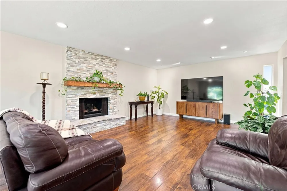 9415 Friendly Woods Whittier, CA 90605