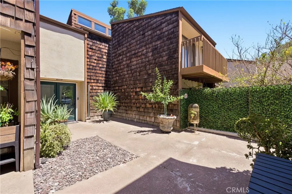9415 Friendly Woods Whittier, CA 90605