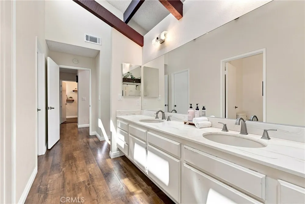 9415 Friendly Woods Whittier, CA 90605