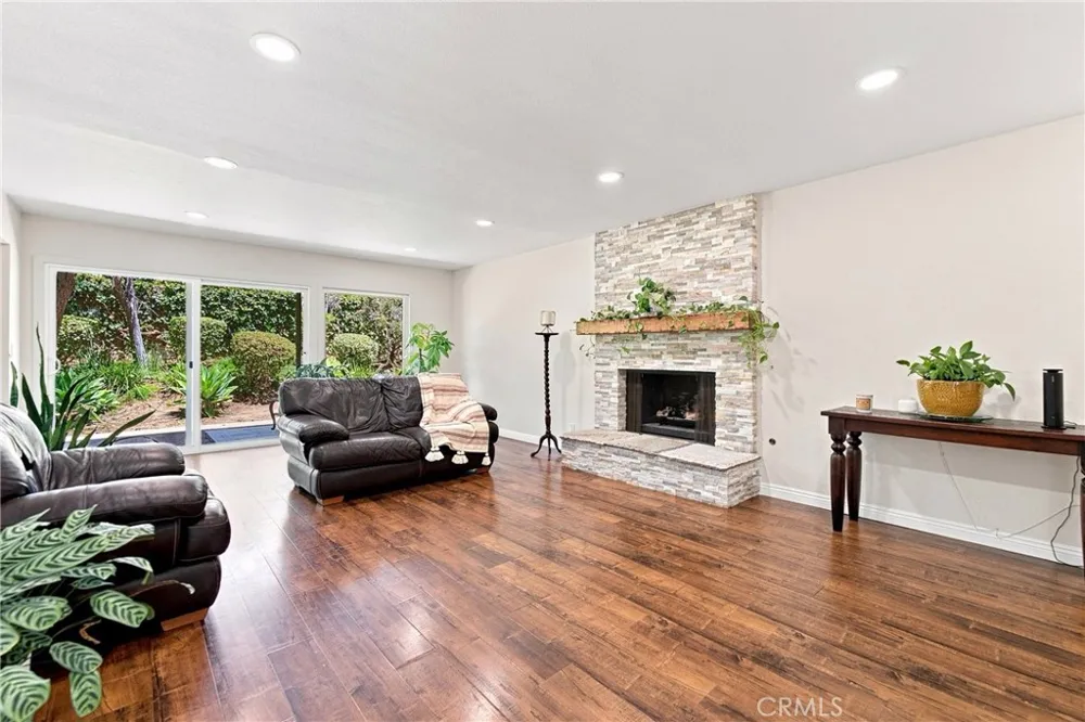 9415 Friendly Woods Whittier, CA 90605