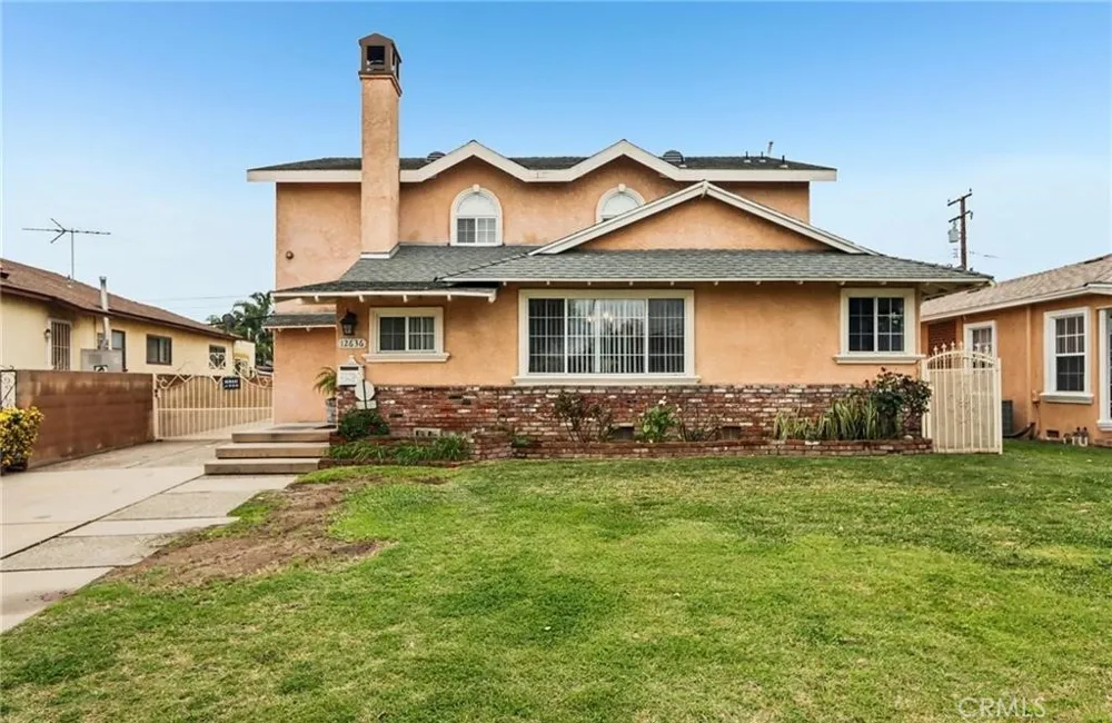12636 Glynn Downey, CA 90242