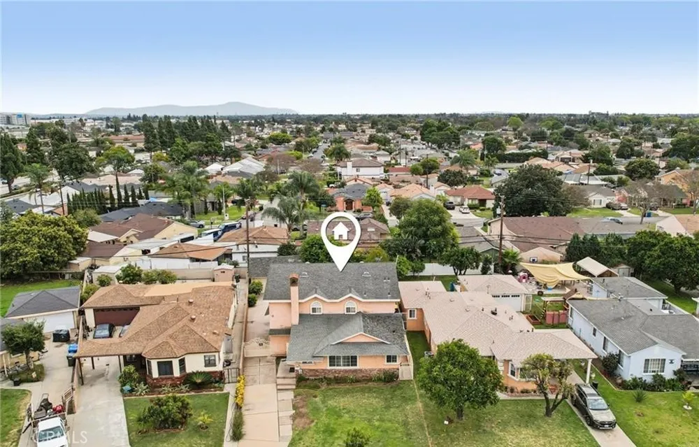 12636 Glynn Downey, CA 90242