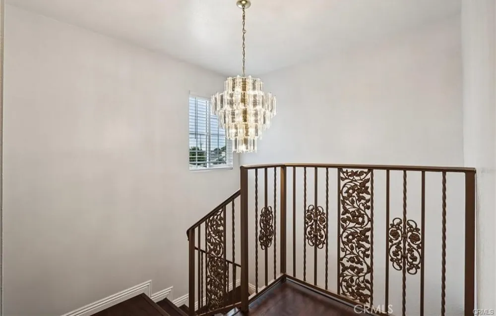 12636 Glynn Downey, CA 90242