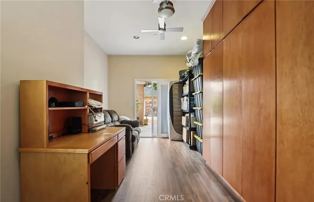 12636 Glynn Downey, CA 90242