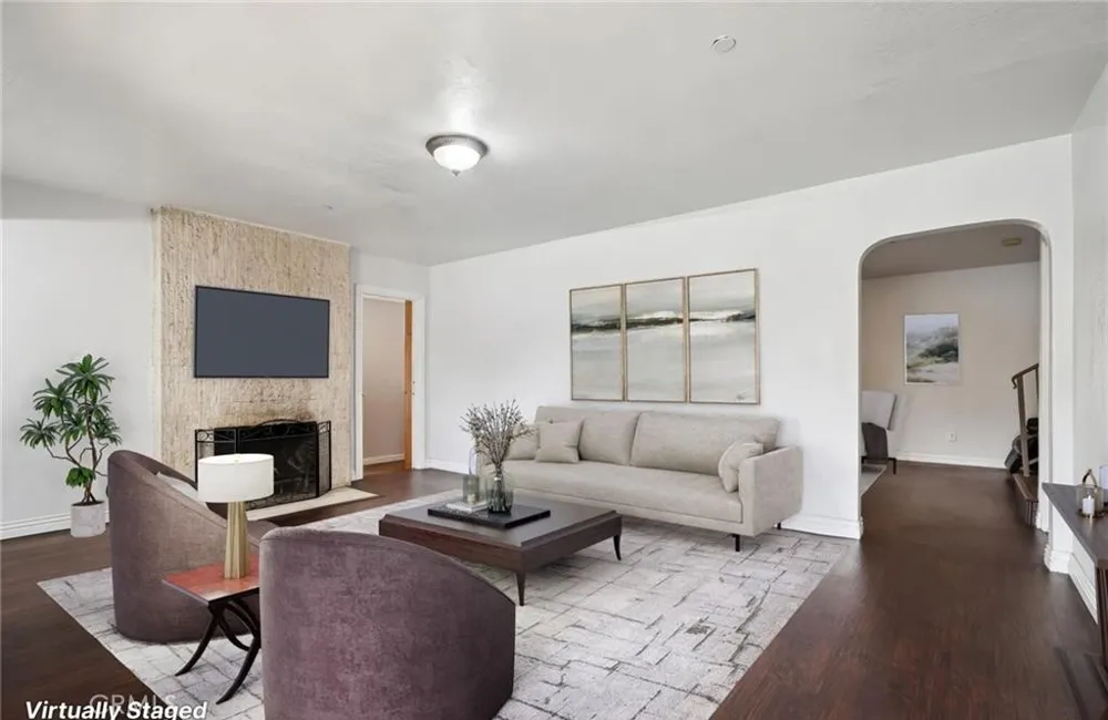 12636 Glynn Downey, CA 90242