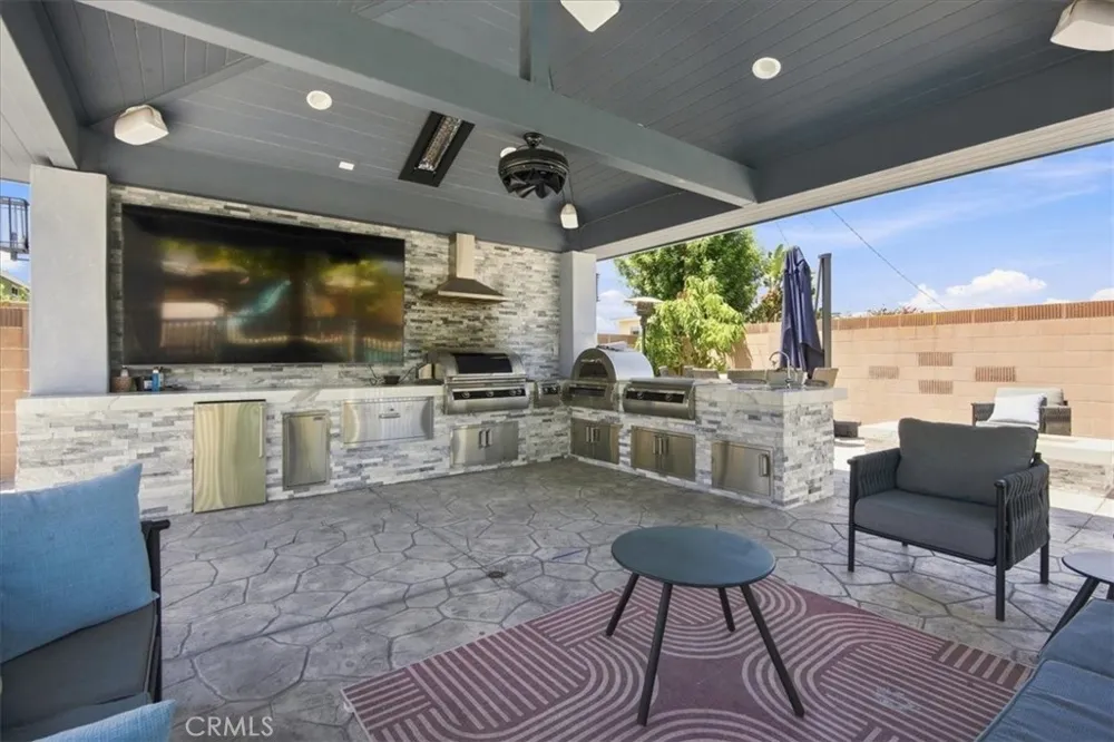 23161 Tulip Lake Forest, CA 92630