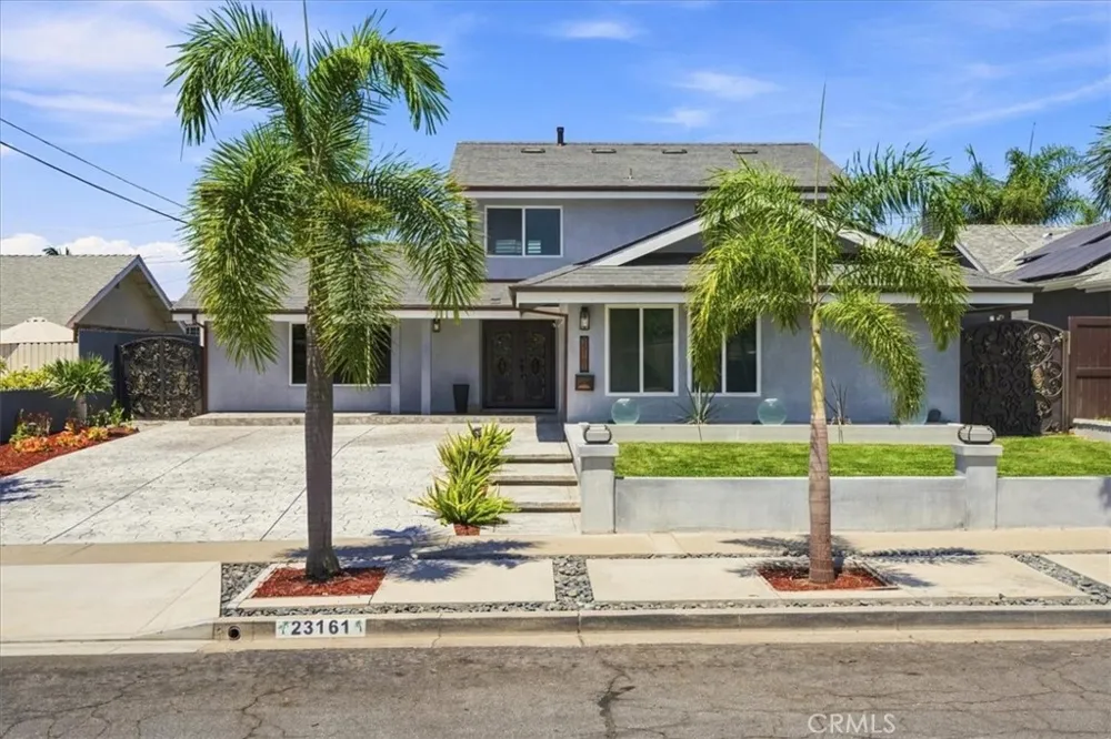 23161 Tulip Lake Forest, CA 92630