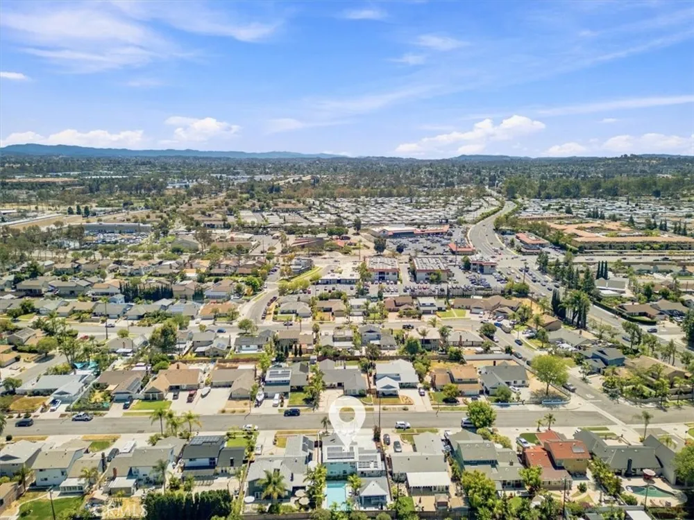 23161 Tulip Lake Forest, CA 92630