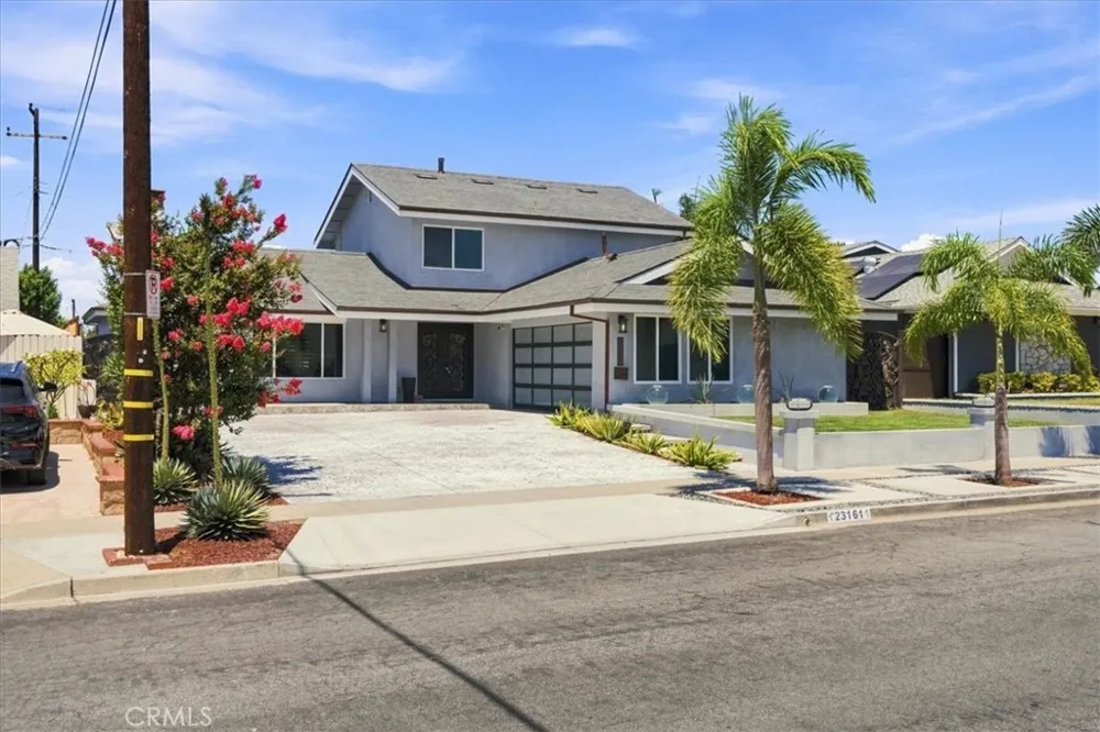 23161 Tulip Lake Forest, CA 92630