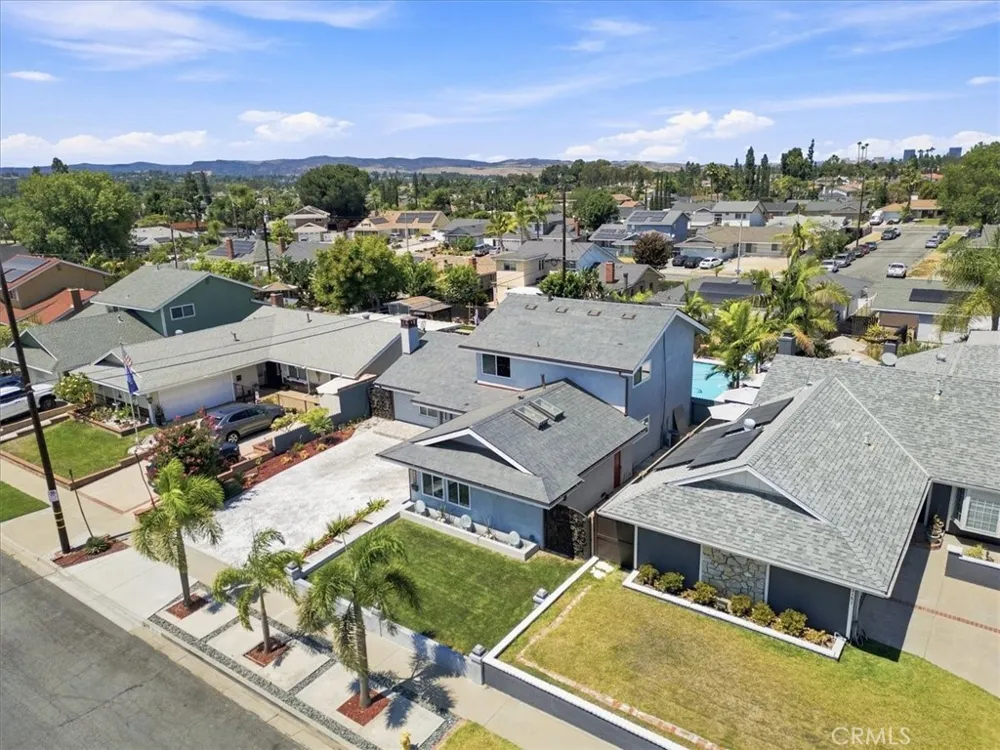 23161 Tulip Lake Forest, CA 92630