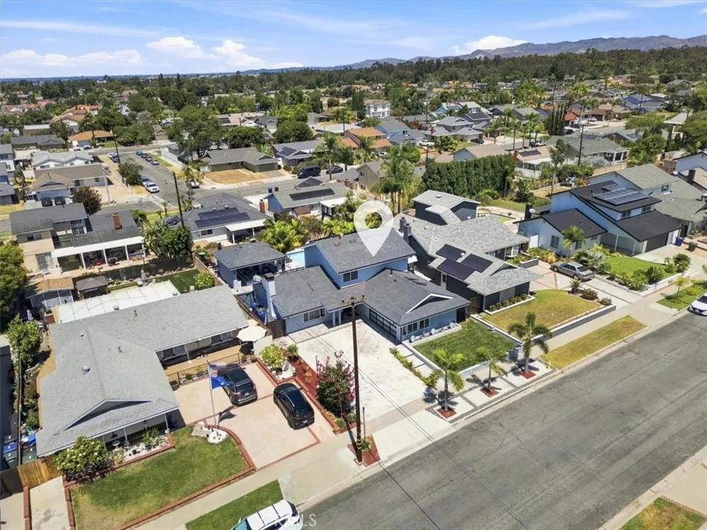 23161 Tulip Lake Forest, CA 92630