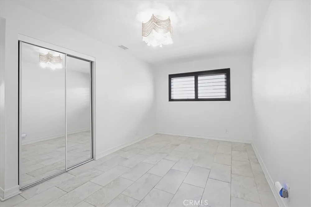 23161 Tulip Lake Forest, CA 92630