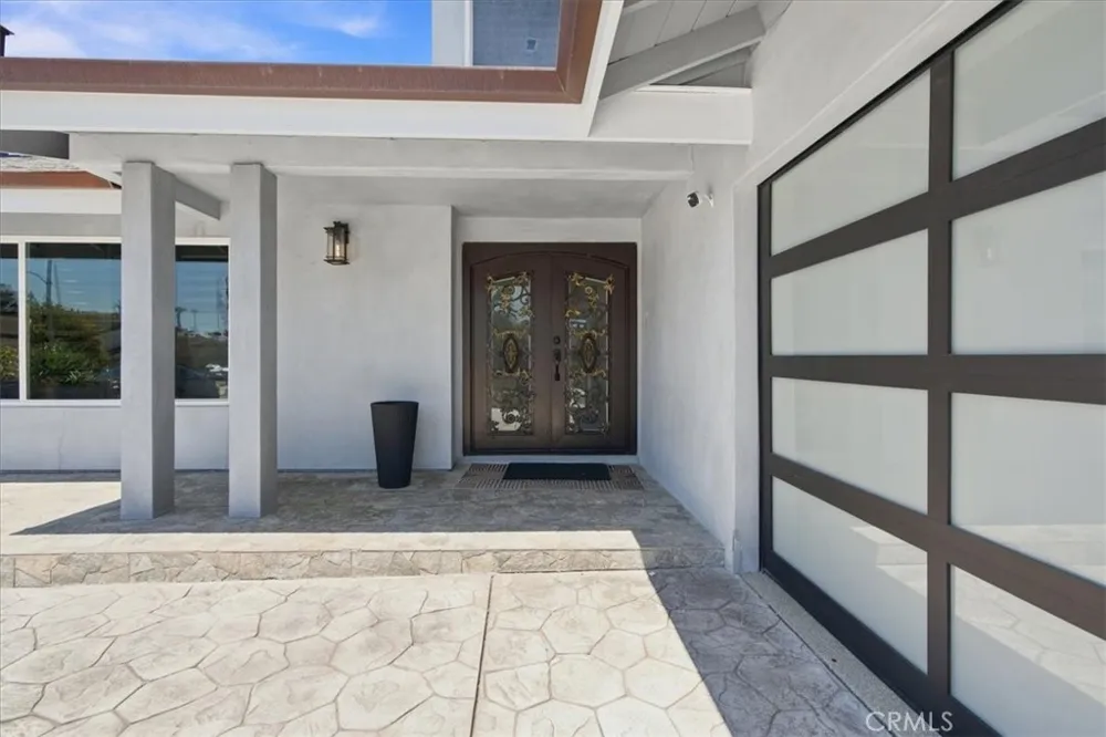 23161 Tulip Lake Forest, CA 92630