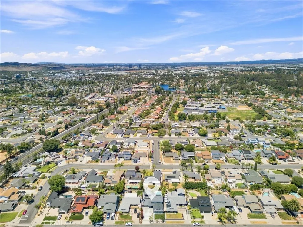 23161 Tulip Lake Forest, CA 92630