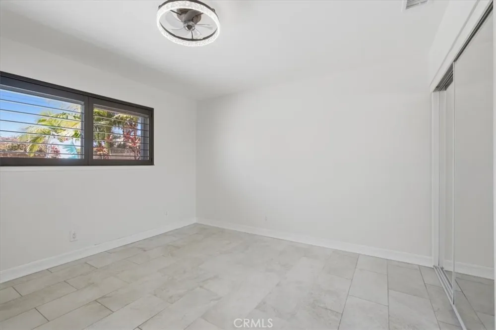 23161 Tulip Lake Forest, CA 92630