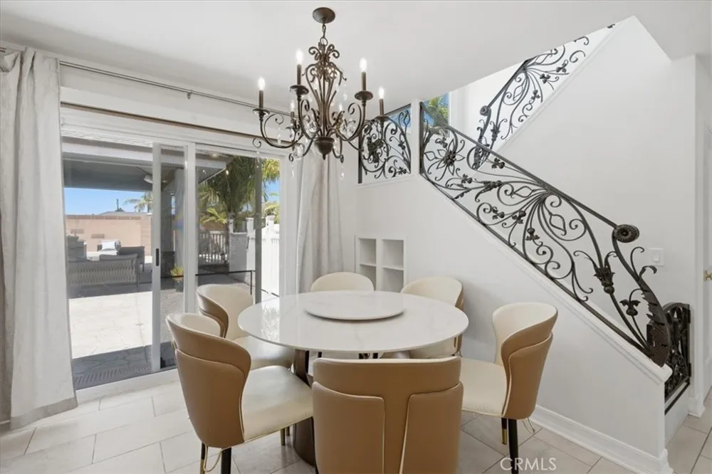 23161 Tulip Lake Forest, CA 92630